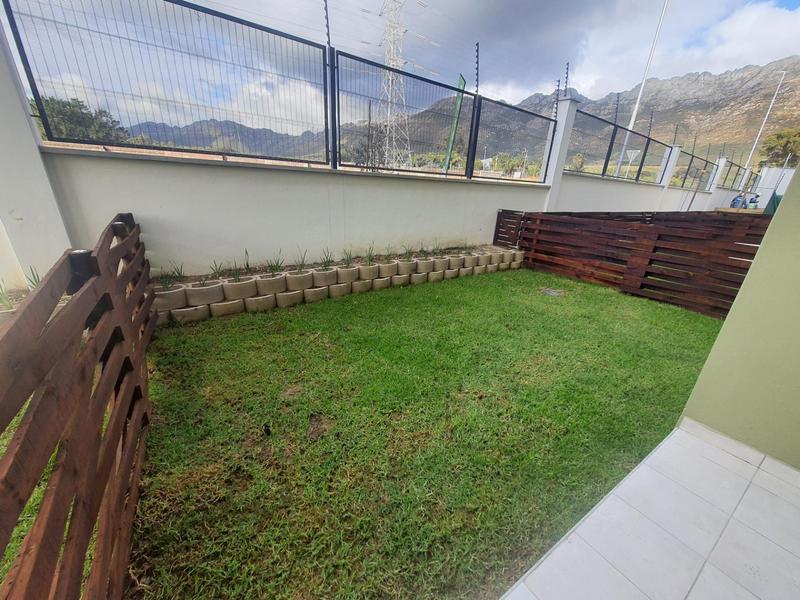 2 Bedroom Property for Sale in Gordons Bay Western Cape